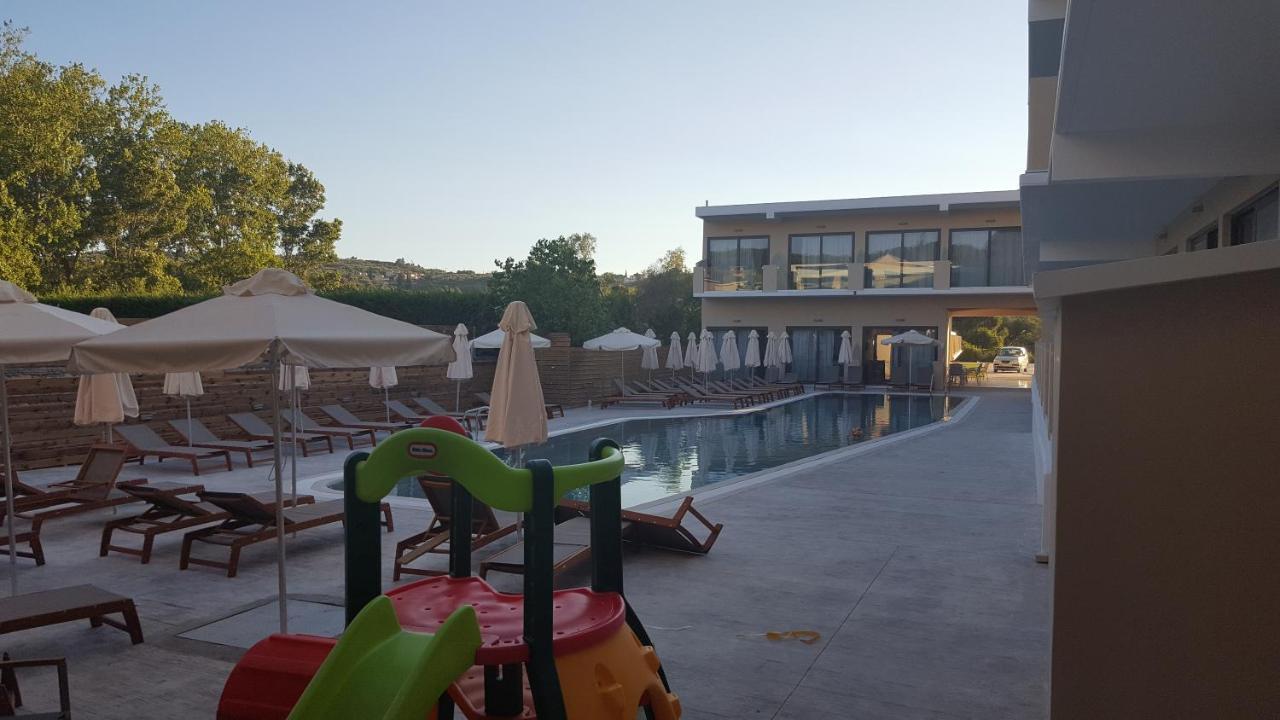 Selyria Resort Tsiliví Eksteriør bilde