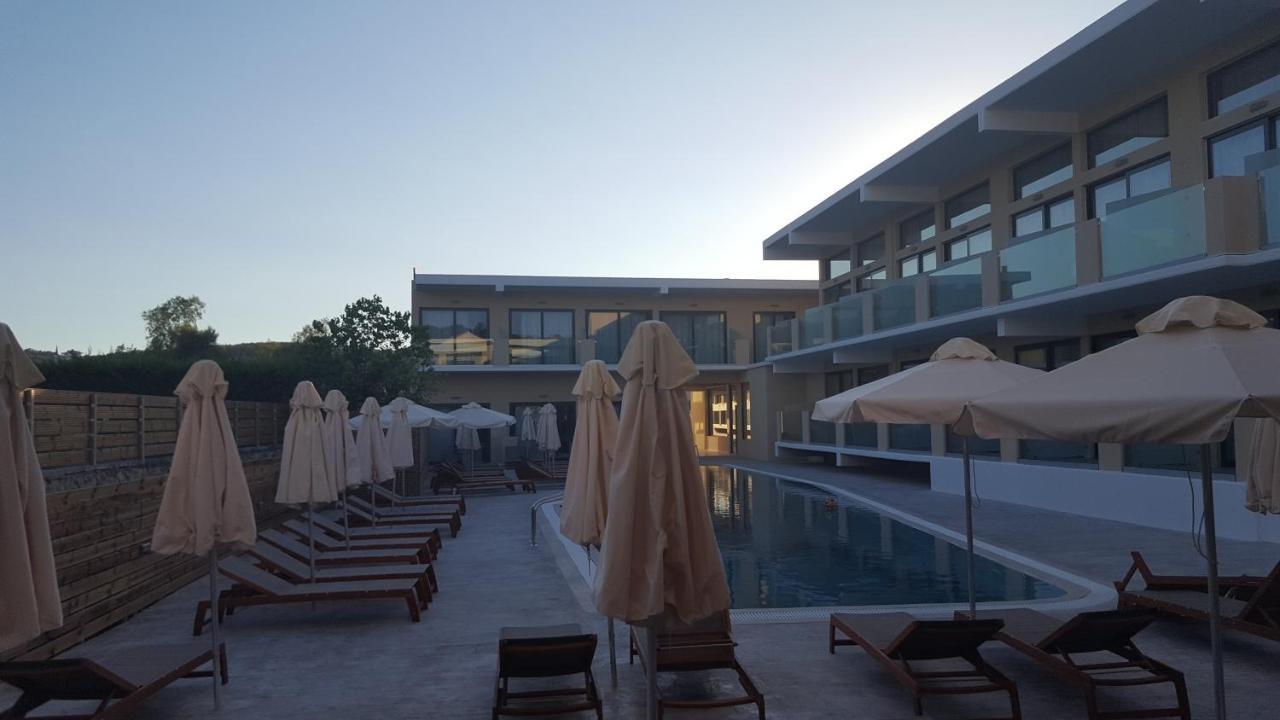 Selyria Resort Tsiliví Eksteriør bilde