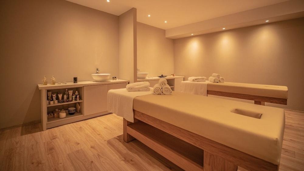 Selyria Resort Tsiliví Eksteriør bilde